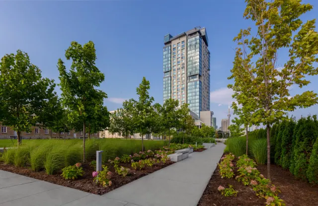 Hotel X Toronto by LHC, Ontario