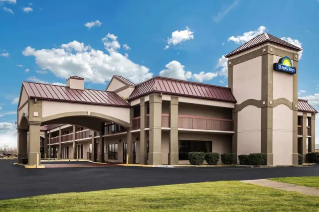 Days Inn by Wyndham Oak GroveFt Campbell, Kentucky