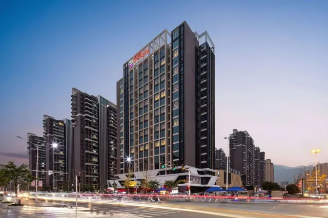 Ramada Encore by Wyndham Enshi, Central China