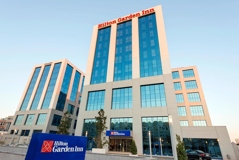 Hilton Garden Inn Sevilla - photo 1