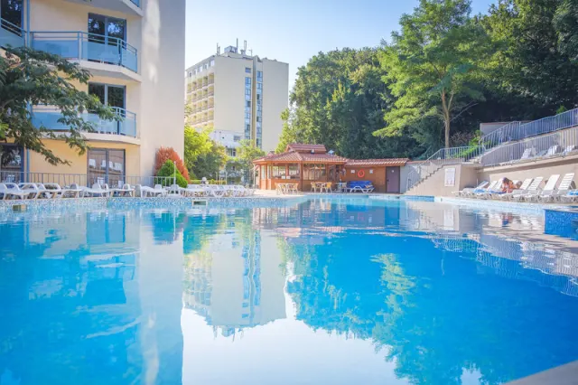 Hotel Royal - Vemara Hotels - photo 4