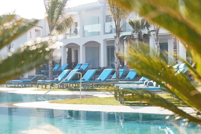 Resort Hotel - photo 4