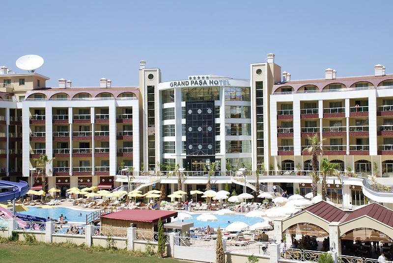 Grand Pasa Hotel - photo 1