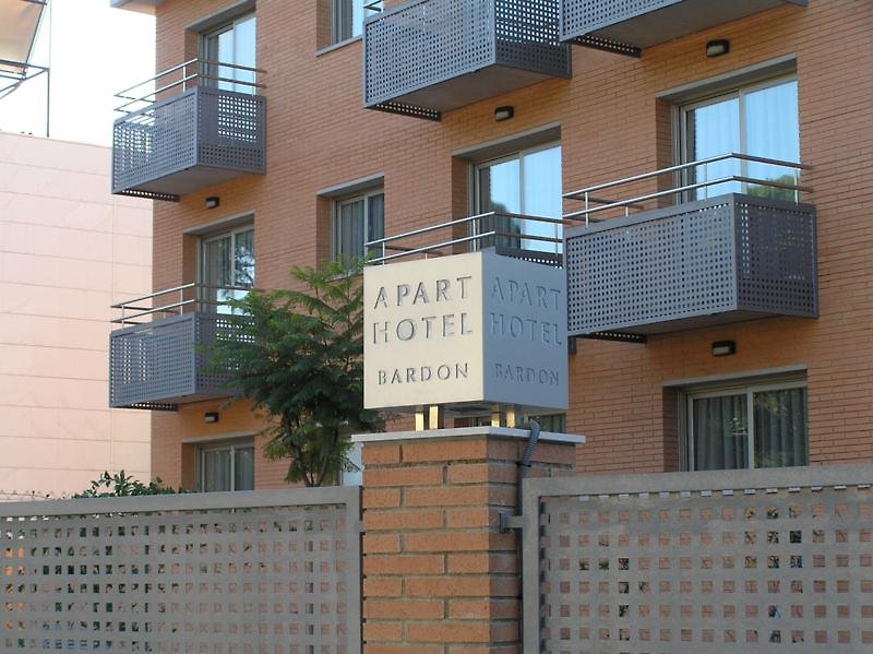 Bardon Aparthotel - photo 1