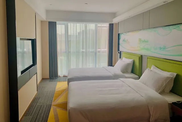 Days Hotel by Wyndham Bishan Chongqing, Central China