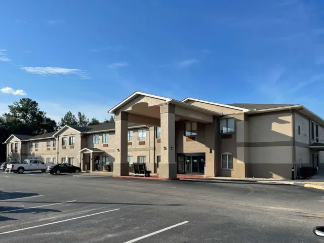 Country Inn & Suites by Radisson, Midway - Tallahassee West, Florida