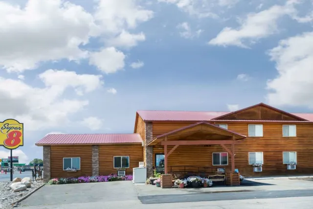 Super 8 by Wyndham Powell, Wyoming