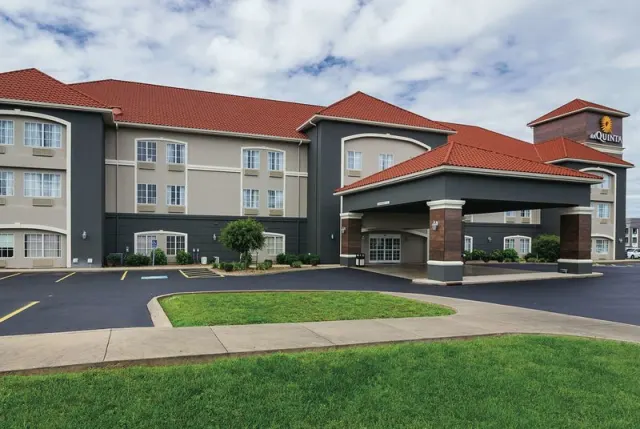La Quinta Inn  Suites by Wyndham Bowling Green, Kentucky