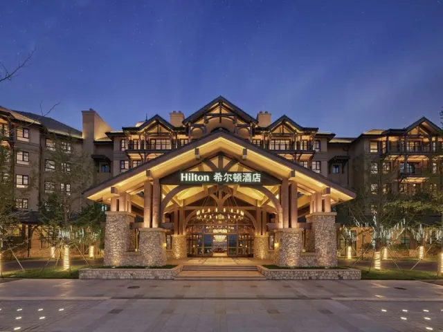 Hilton Wenan, East China