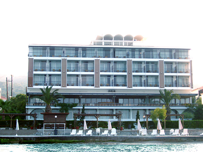 Spetses Hotel - photo 1