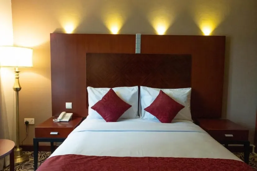 Mra Grand Hotel - photo 1
