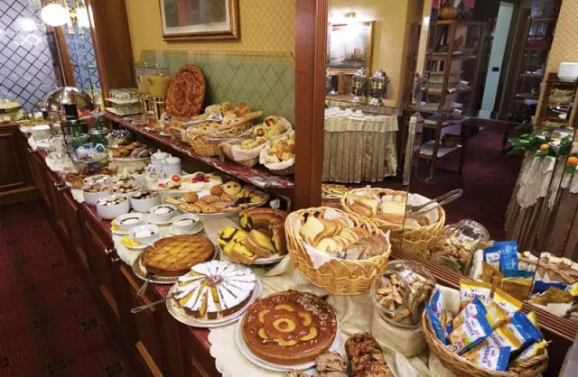 Hotel Berna - photo 4