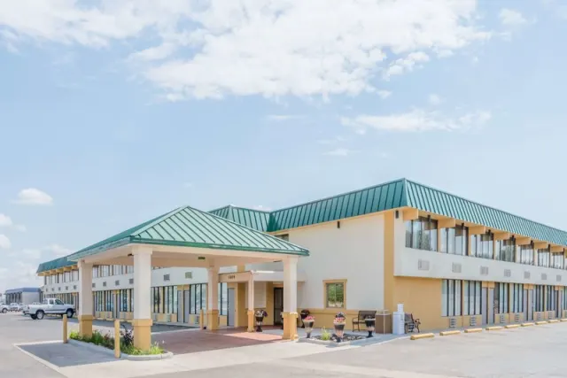 Howard Johnson by Wyndham Gillette, Wyoming