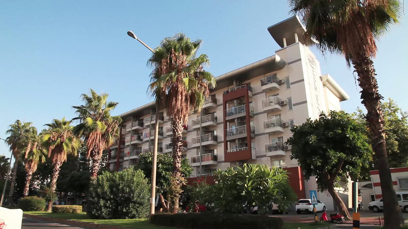 Grand Okan Hotel - photo 1