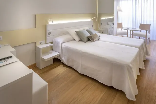 Mònica Hotel - photo 3