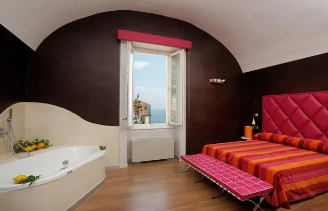 Palazzo Ferraioli, Amalfi Coast