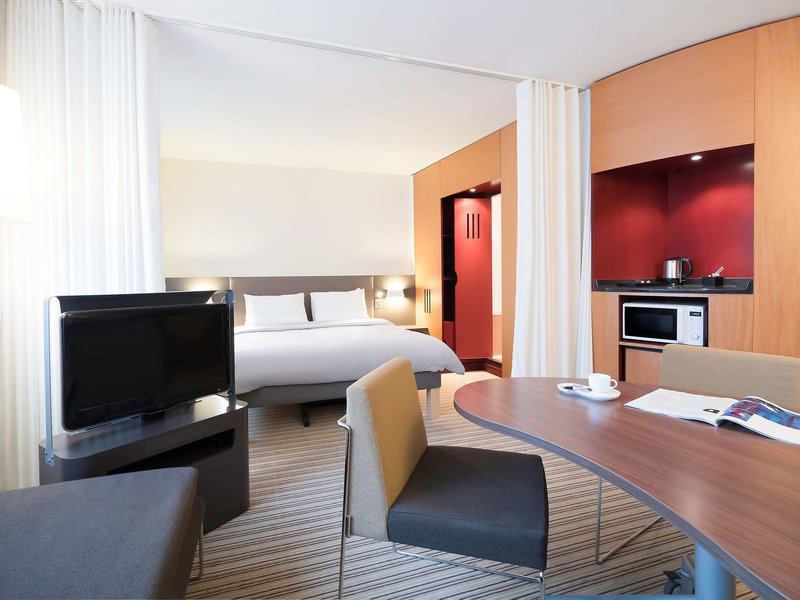 Novotel Suites Paris Montreuil Vincennes - photo 1