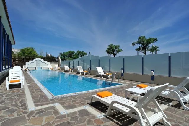 Hotel Ascot, Adria
