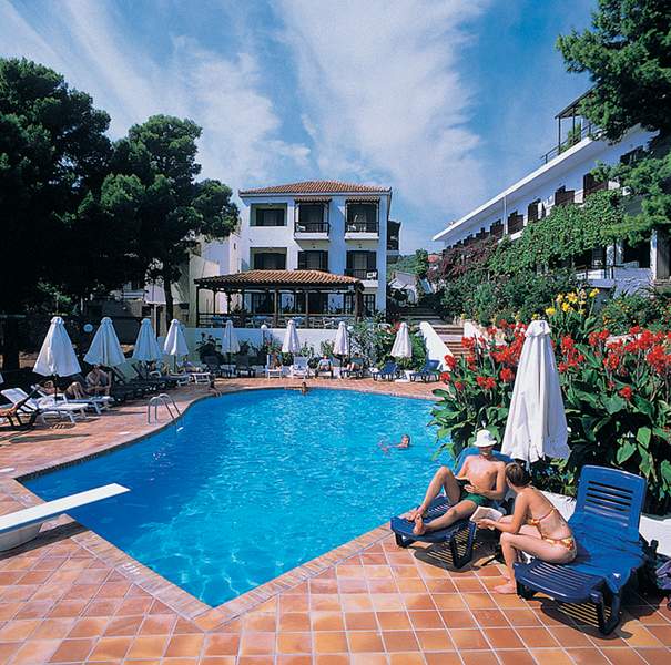 Paradise Hotel, Alonissos