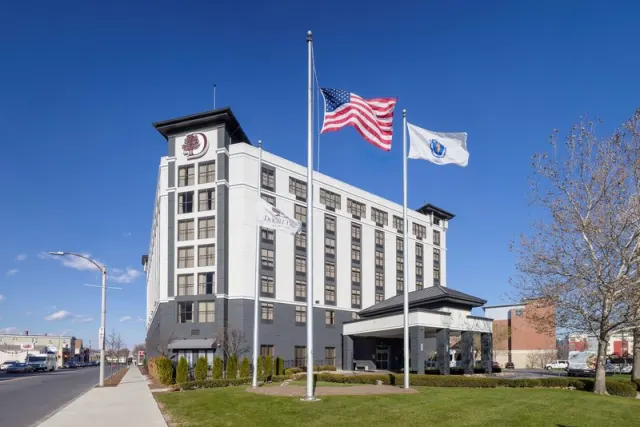 DoubleTree by Hilton Boston Logan Airport Chelsea, Massachusetts