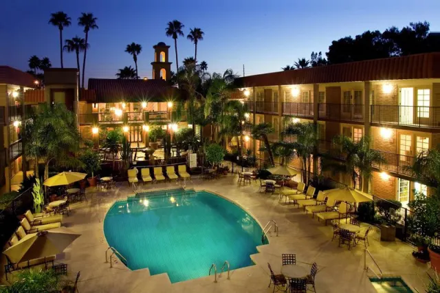 DoubleTree Suites by Hilton Tucson  Williams Center, Arizona