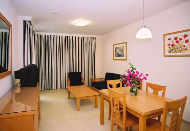 Hotel Neptuno - photo 3