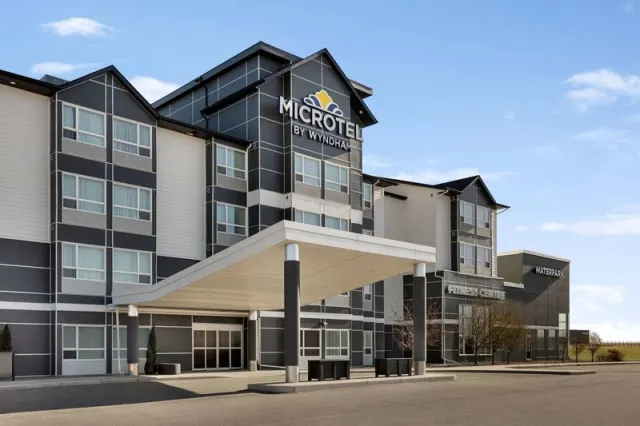 Microtel Inn & Suites by Wyndham Weyburn, Saskatchewan