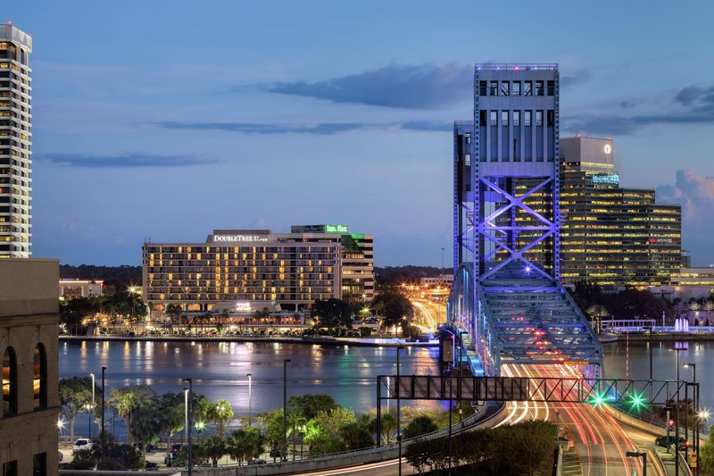 DoubleTree by Hilton Hotel Jacksonville Riverfront - photo 1