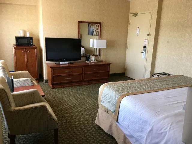 Voyage Hotel - photo 4