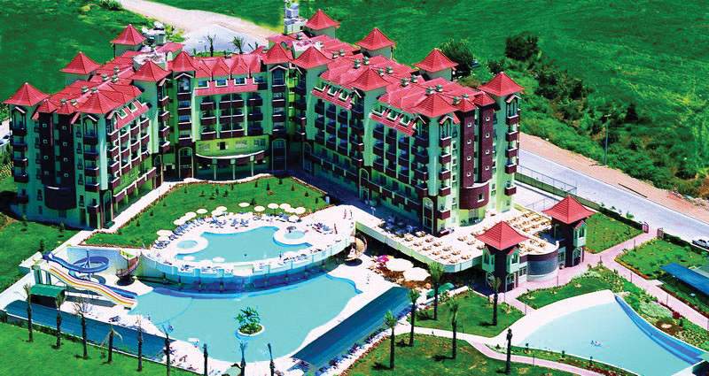 Serenis Hotel - photo 1