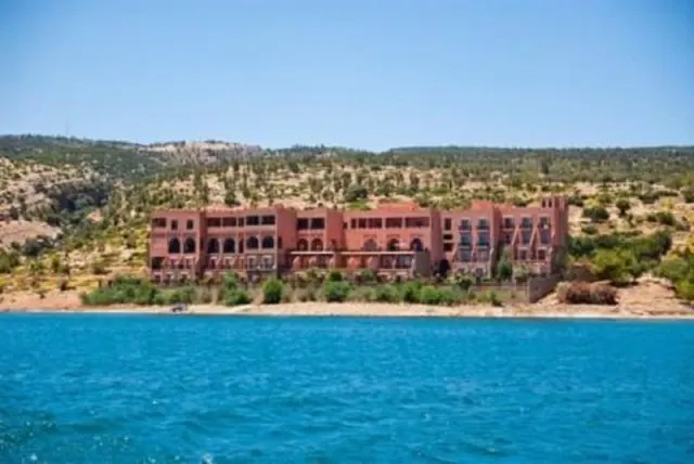 Chems Du Lac, Atlas