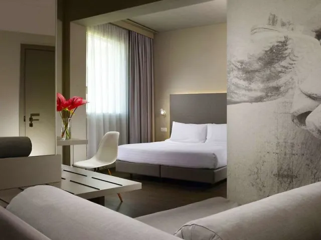 Glance Hotel, Tuscany