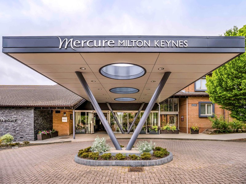 Mercure Milton Keynes - photo 1