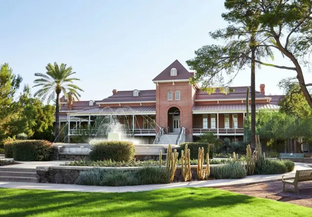Graduate by Hilton Tucson, Arizona