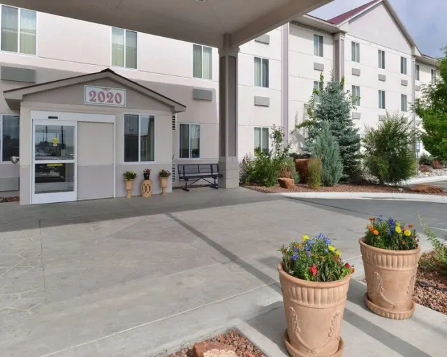 Comfort Inn  Suites, Wyoming