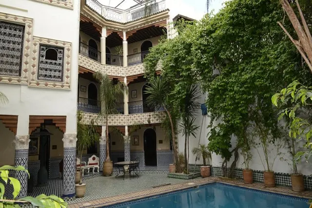 Riad El Yacout, inland