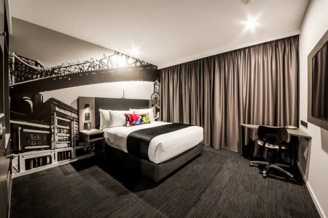 Sage Hotel Brisbane James Street - photo 4