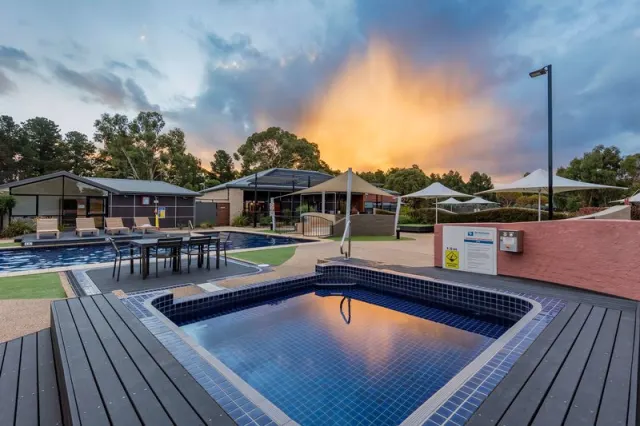 Ramada Resort Seven Mile Beach, Tasmania