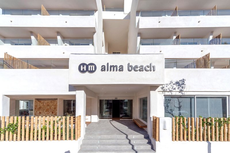 HM Alma Beach - photo 1