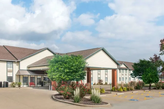 Ramada by Wyndham Springfield North, Illinois