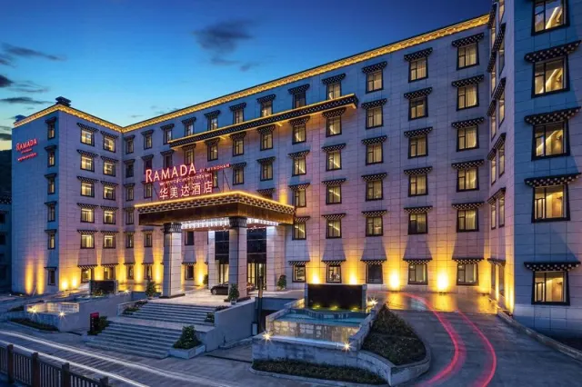 Ramada by Wyndham Daocheng, Central China