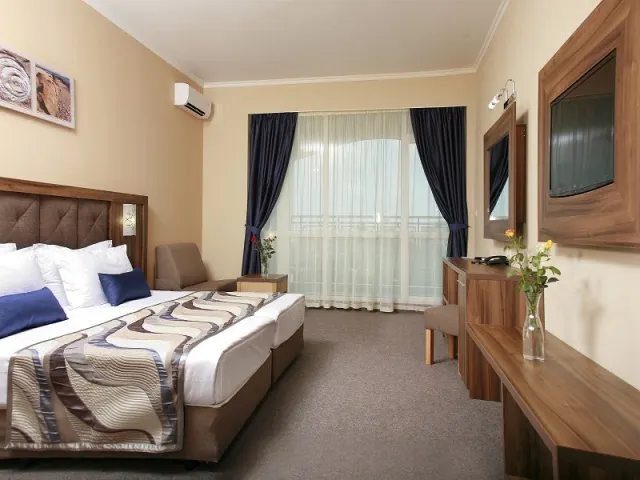 Alba Hotel - photo 3