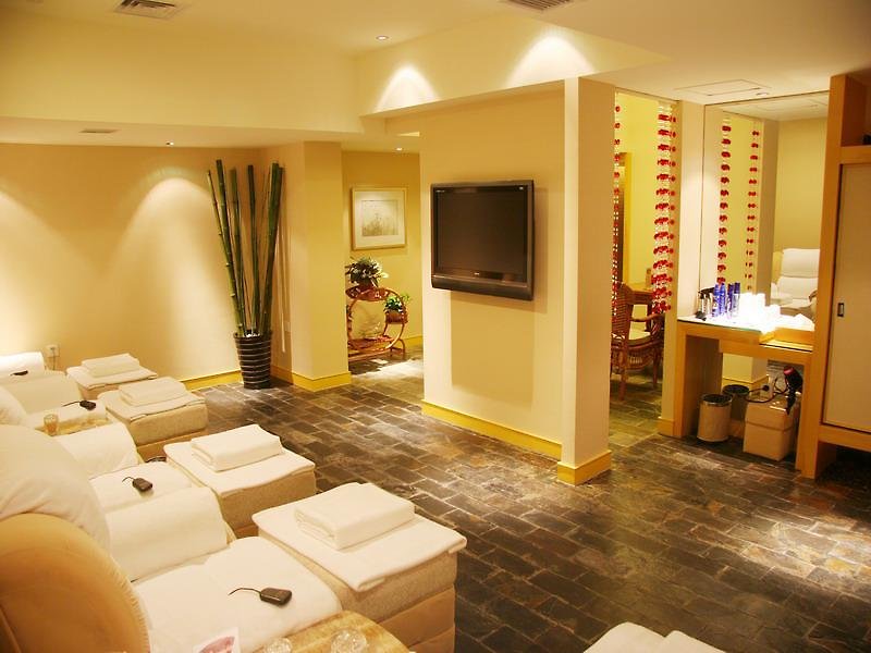 Inn Fine - photo 1