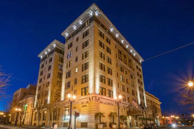 Hotel deLuxe, Oregon