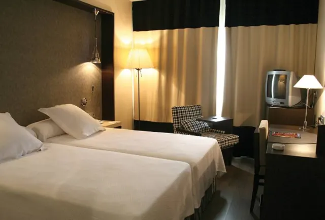 Hotel Mercader - photo 2