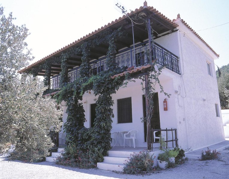 Gregory - photo 1