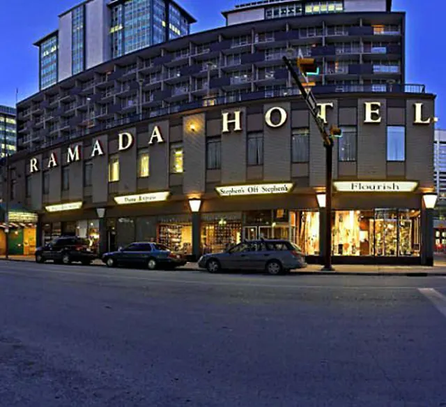 Ramada Plaza by Wyndham Calgary Downtown, Alberta
