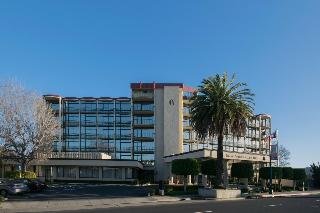 Oakland Airport Executive Hotel, Oakland