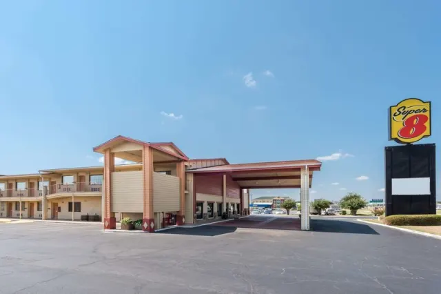 Super 8 by Wyndham Waco/Mall area TX, Waco