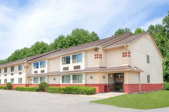 Super 8 by Wyndham Oneonta/Cooperstown, Oneonta